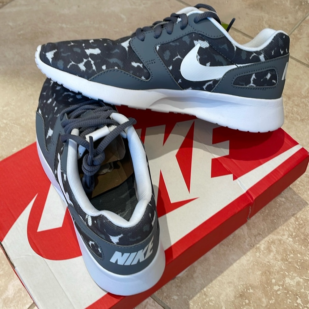 NWT! Nike Kaishi Print Sneakers